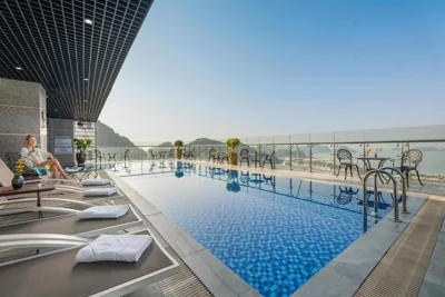 Cat Ba Paradise Hotel - Sirocco Sky Bar & Massage – Fotos 6